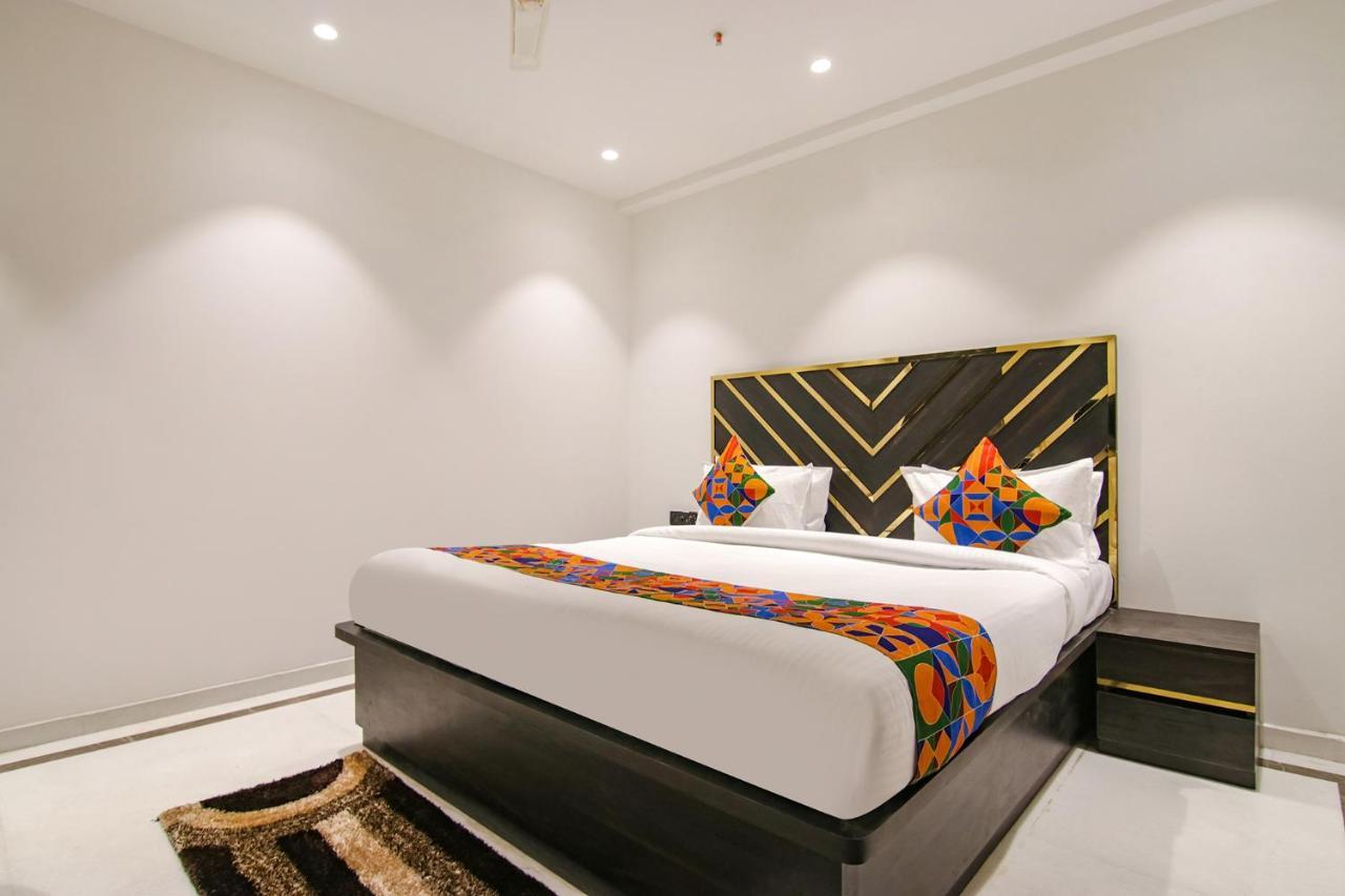 Fabhotel Greysky New Delhi Exterior photo